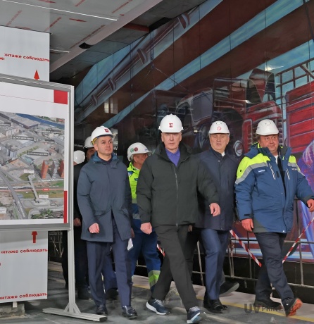 Изображение выполненных работ: УФ-печать на стекле — Станция метро Изображение выполненных работ: УФ-печать на стекле — Станция метро-2