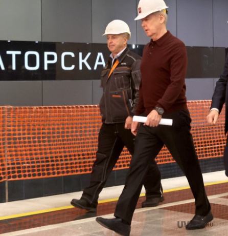 Изображение выполненных работ: УФ-печать на стекле — Станция метро Изображение выполненных работ: УФ-печать на стекле — Станция метро-3